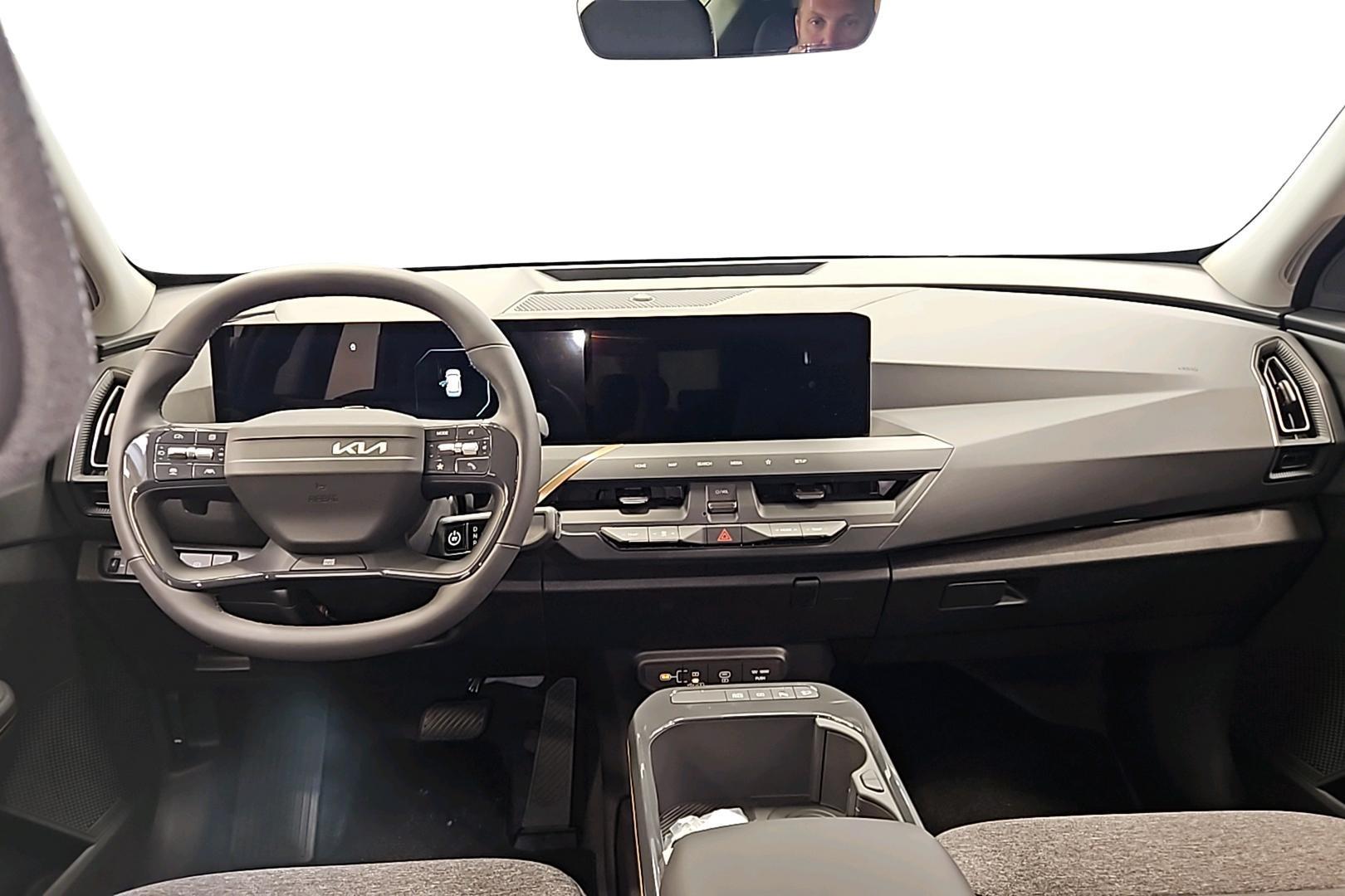 KIA EV5 8