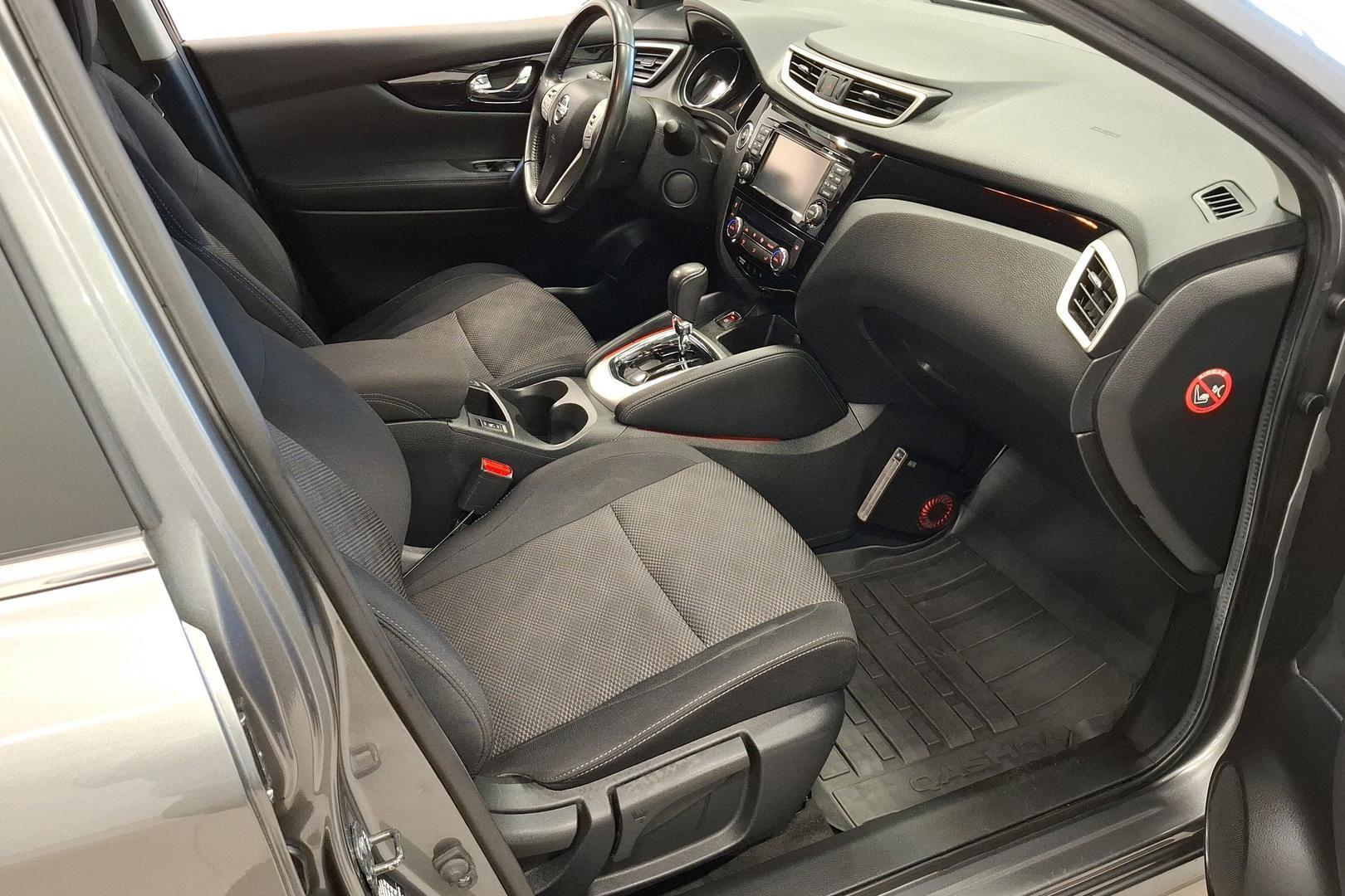 NISSAN Qashqai 2017