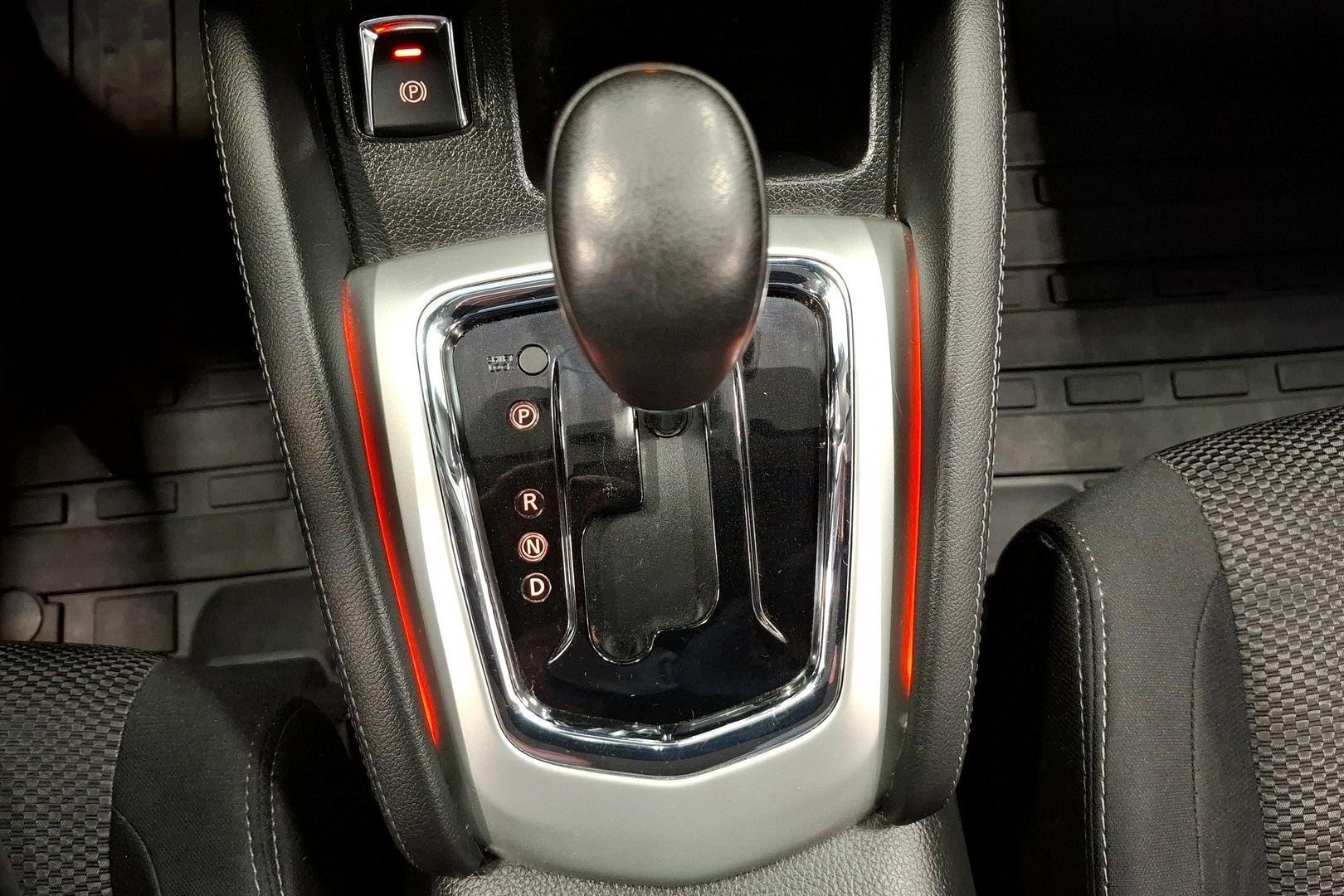 NISSAN Qashqai 2017