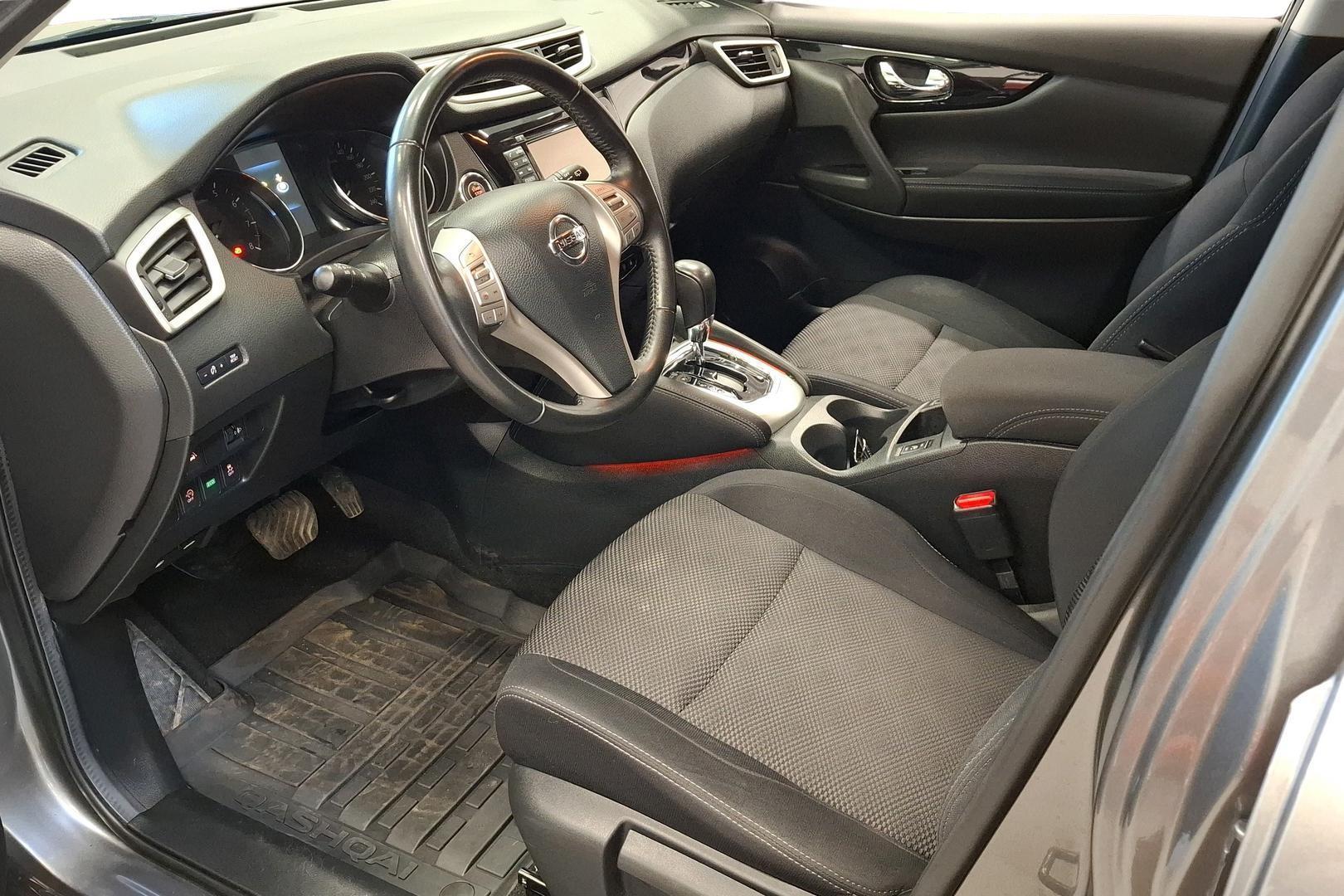 NISSAN Qashqai 2017