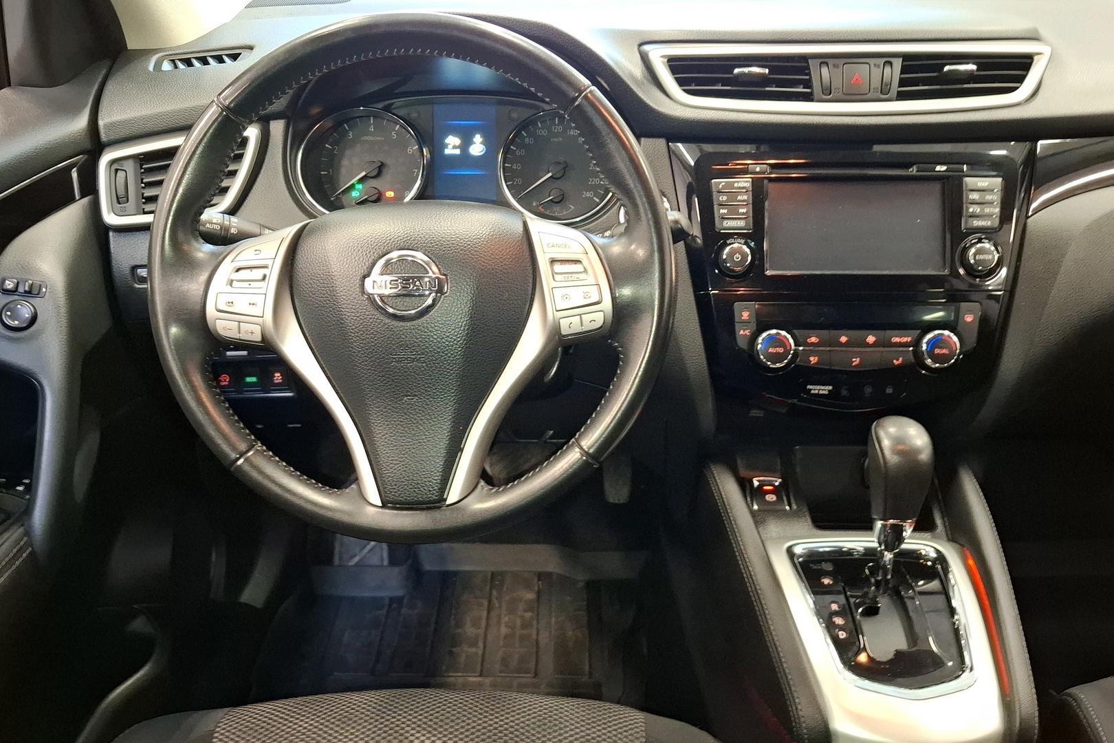 NISSAN Qashqai 2017