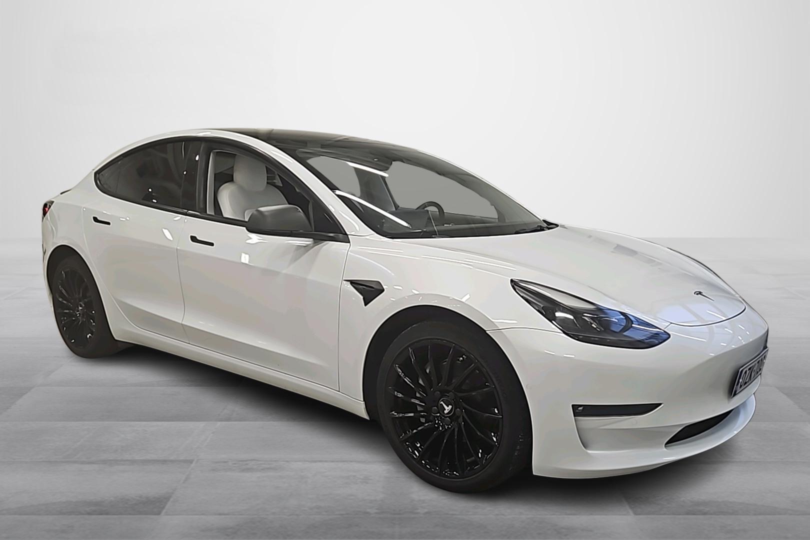 Tesla Model 3 13