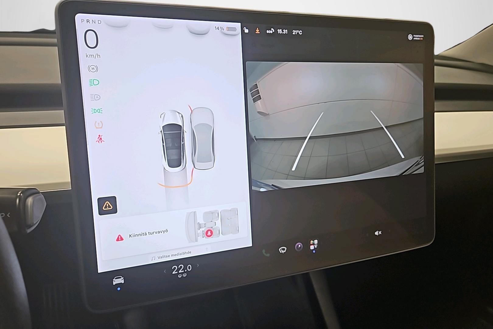 Tesla Model 3 18