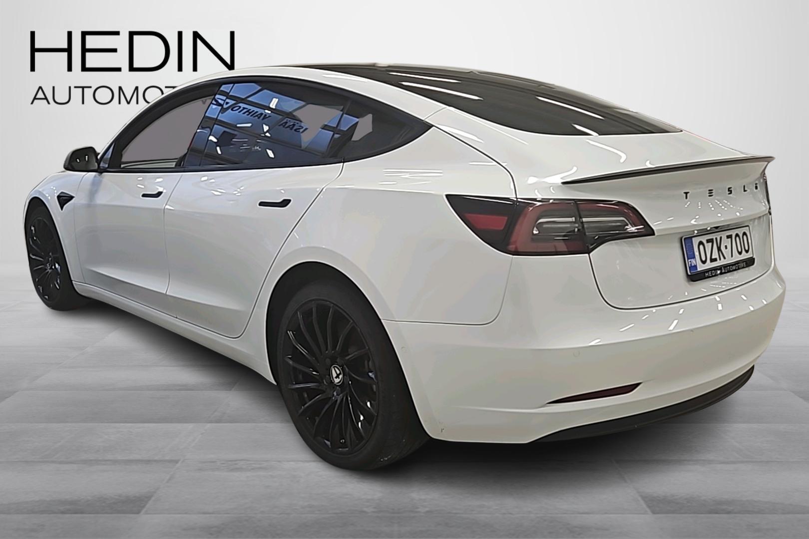 Tesla Model 3 5