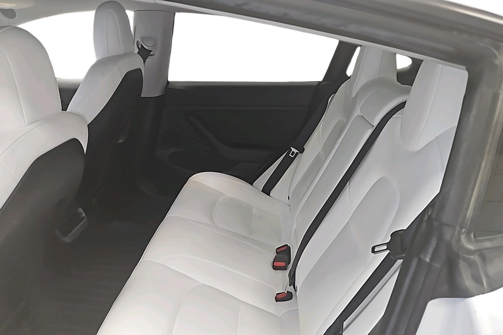 Tesla Model 3 9
