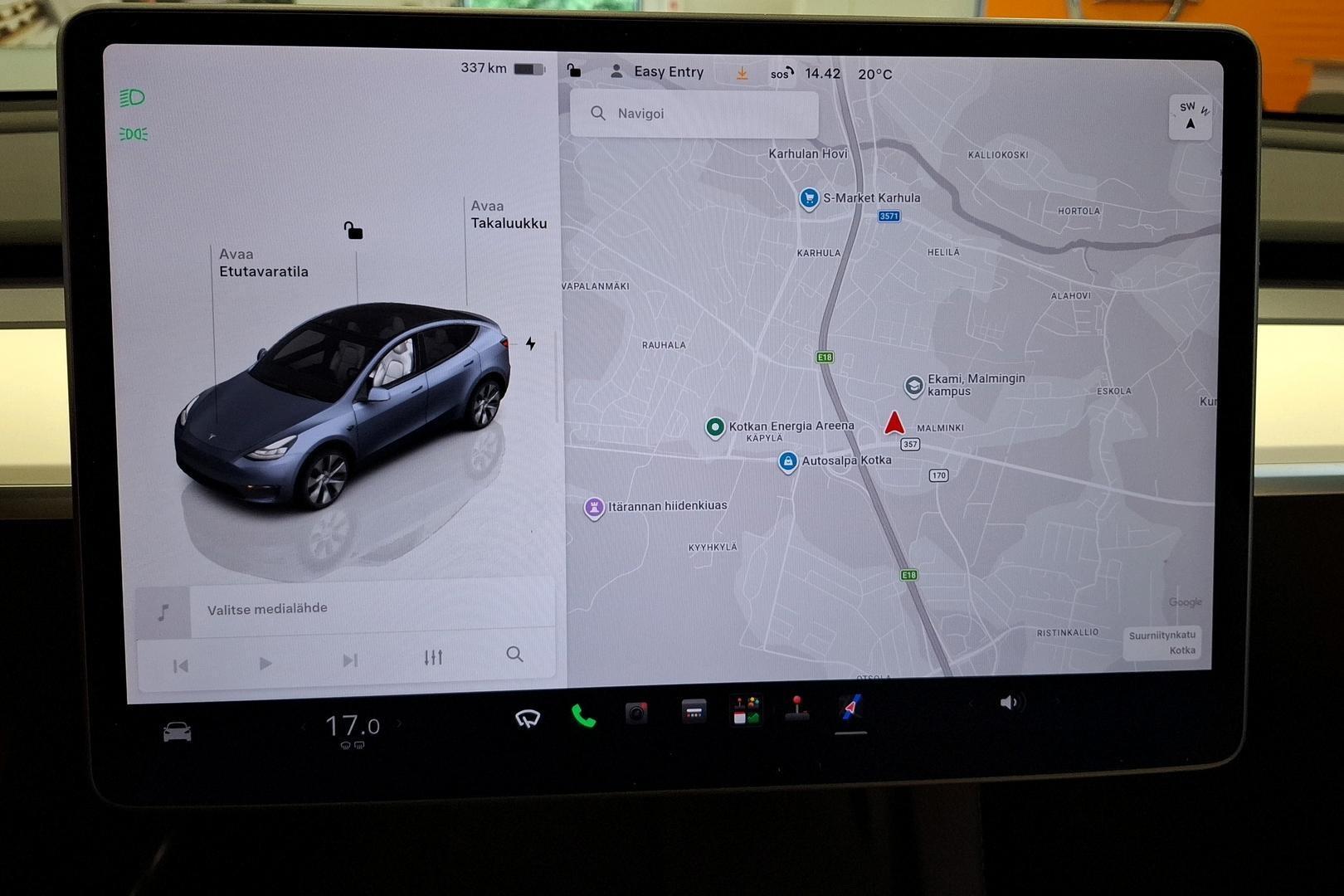 TESLA Model Y 2023