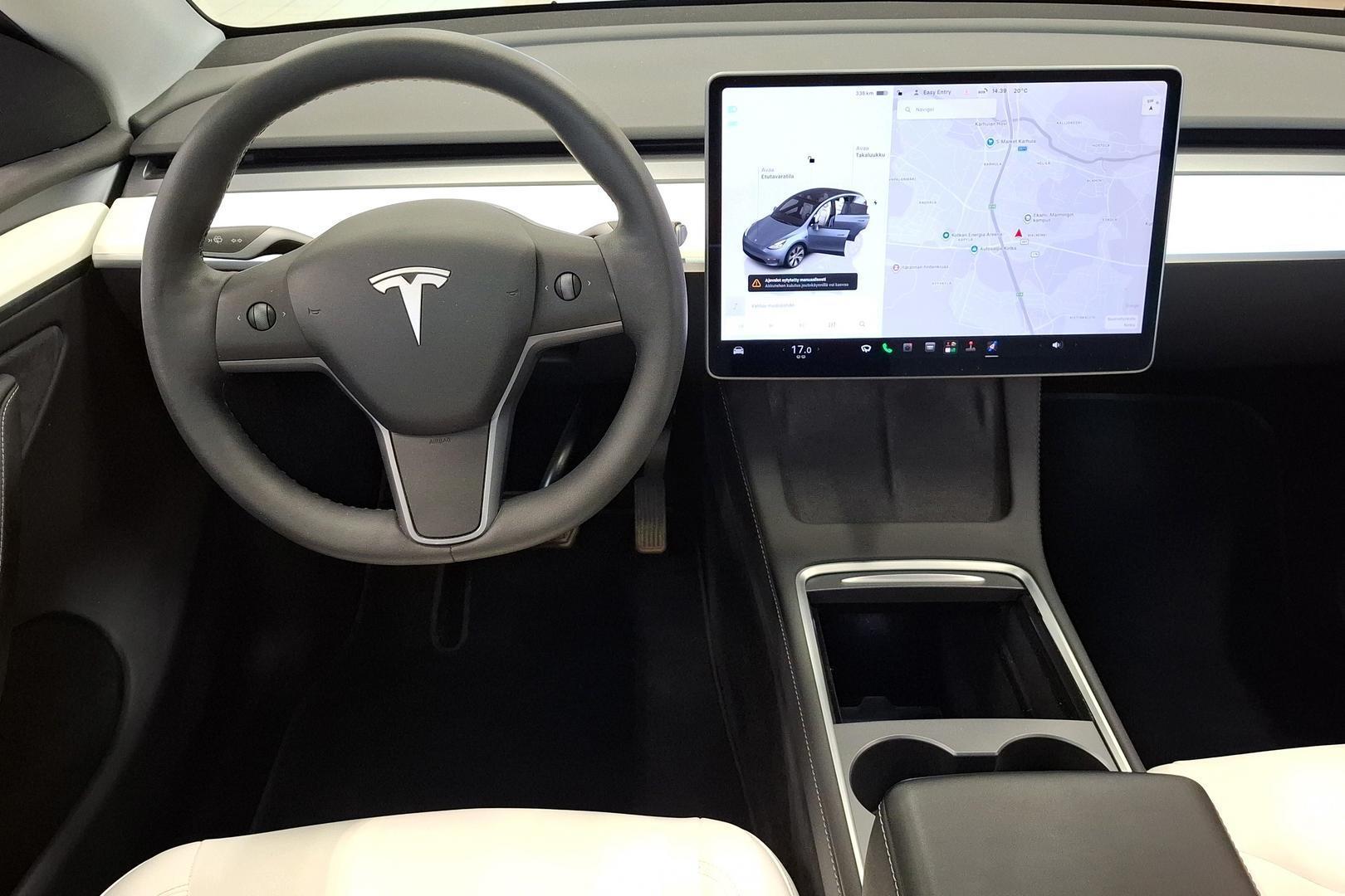 TESLA Model Y 2023