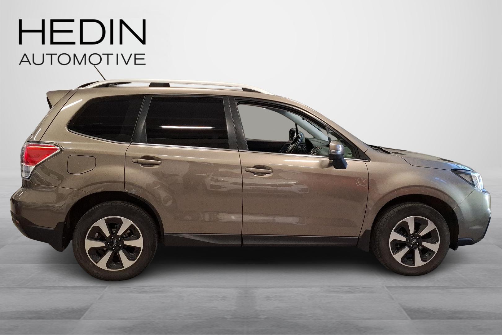 SUBARU FORESTER 2017