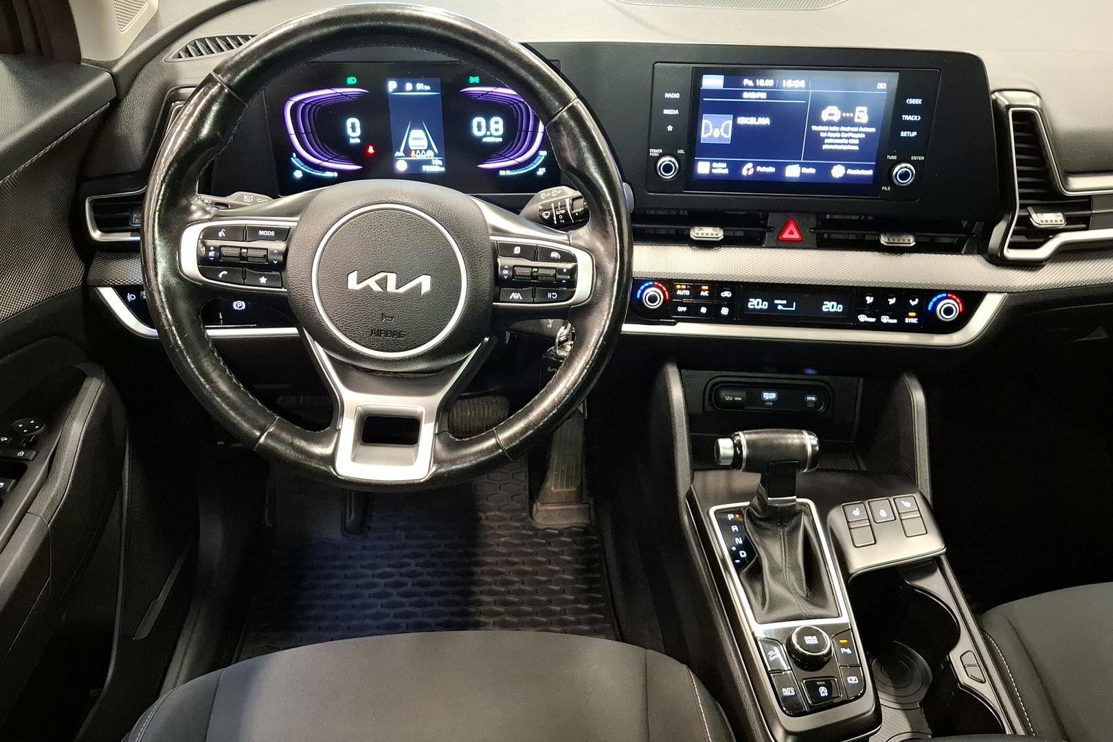KIA SPORTAGE 8