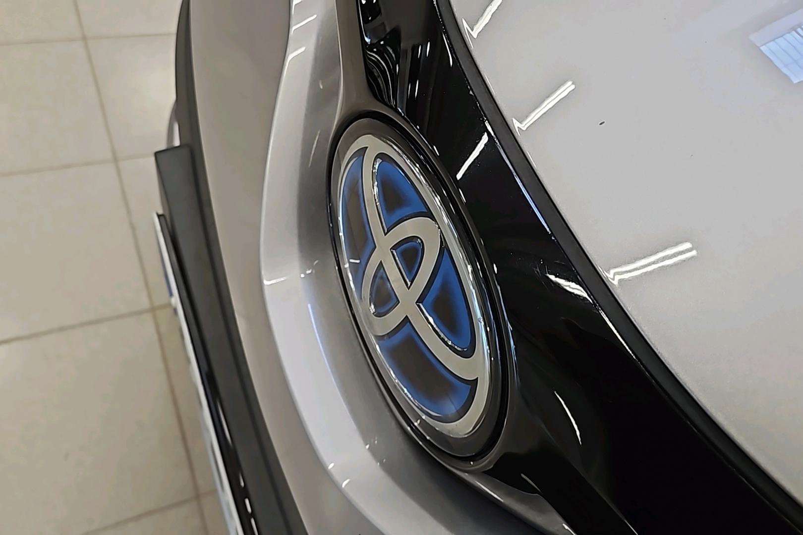 TOYOTA C-HR 2021