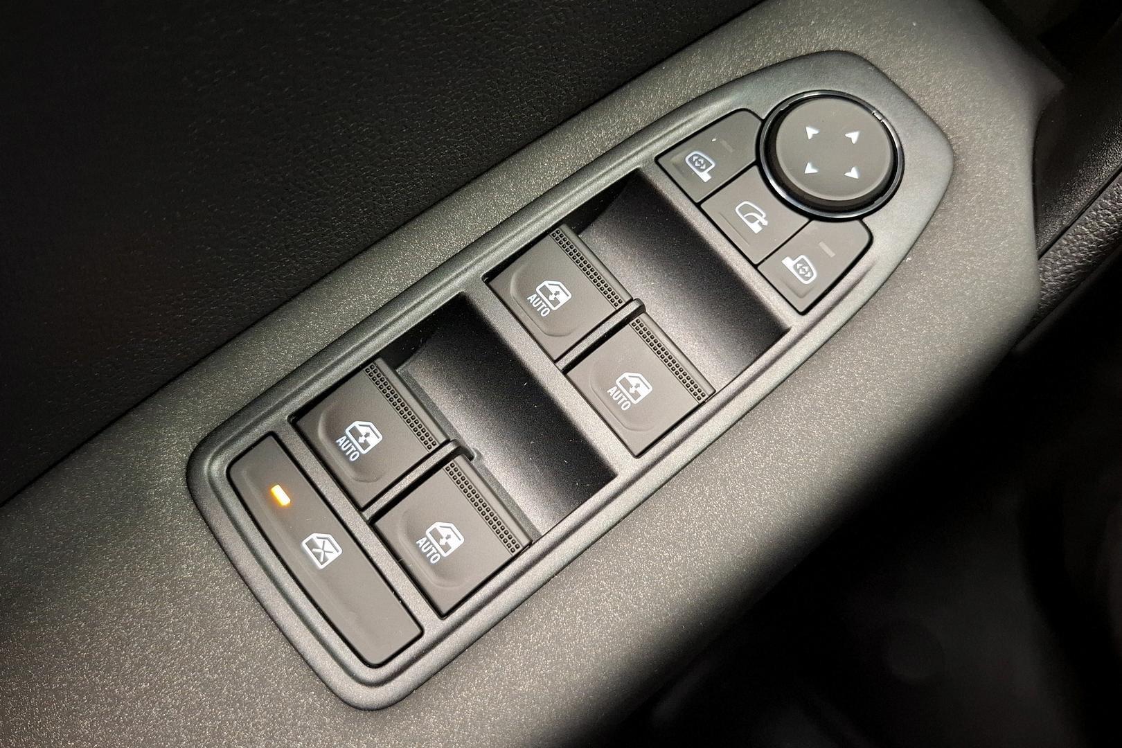 Mitsubishi Grandis 19