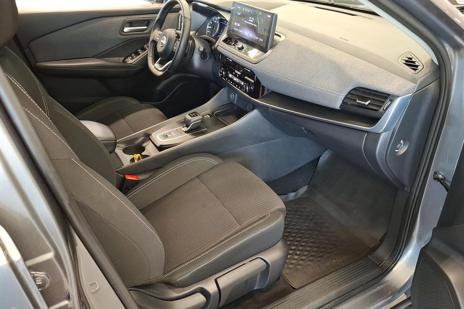 NISSAN Qashqai 2024