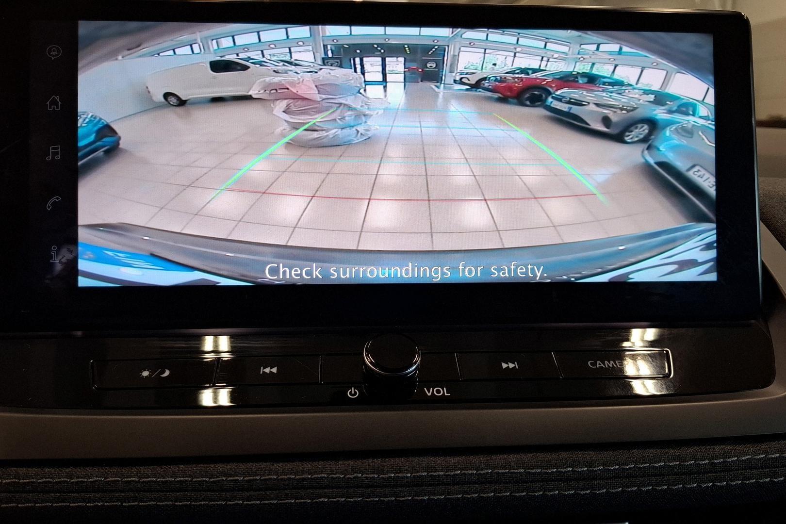 NISSAN Qashqai 2024