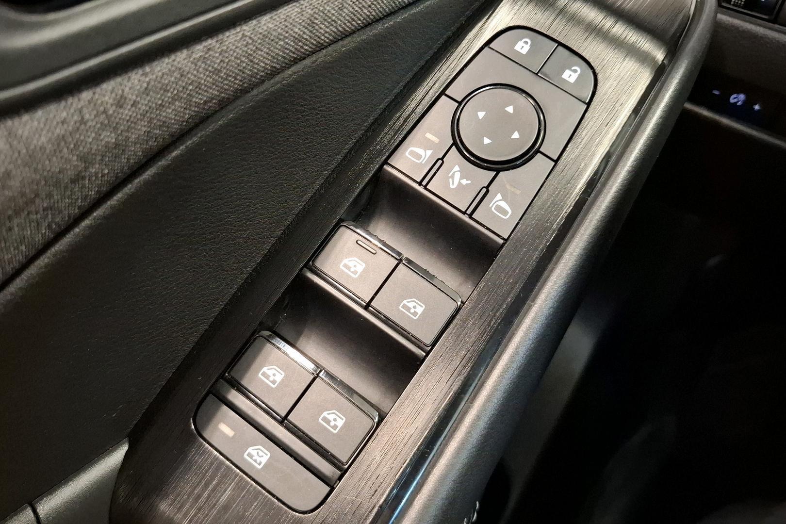 NISSAN Qashqai 2024