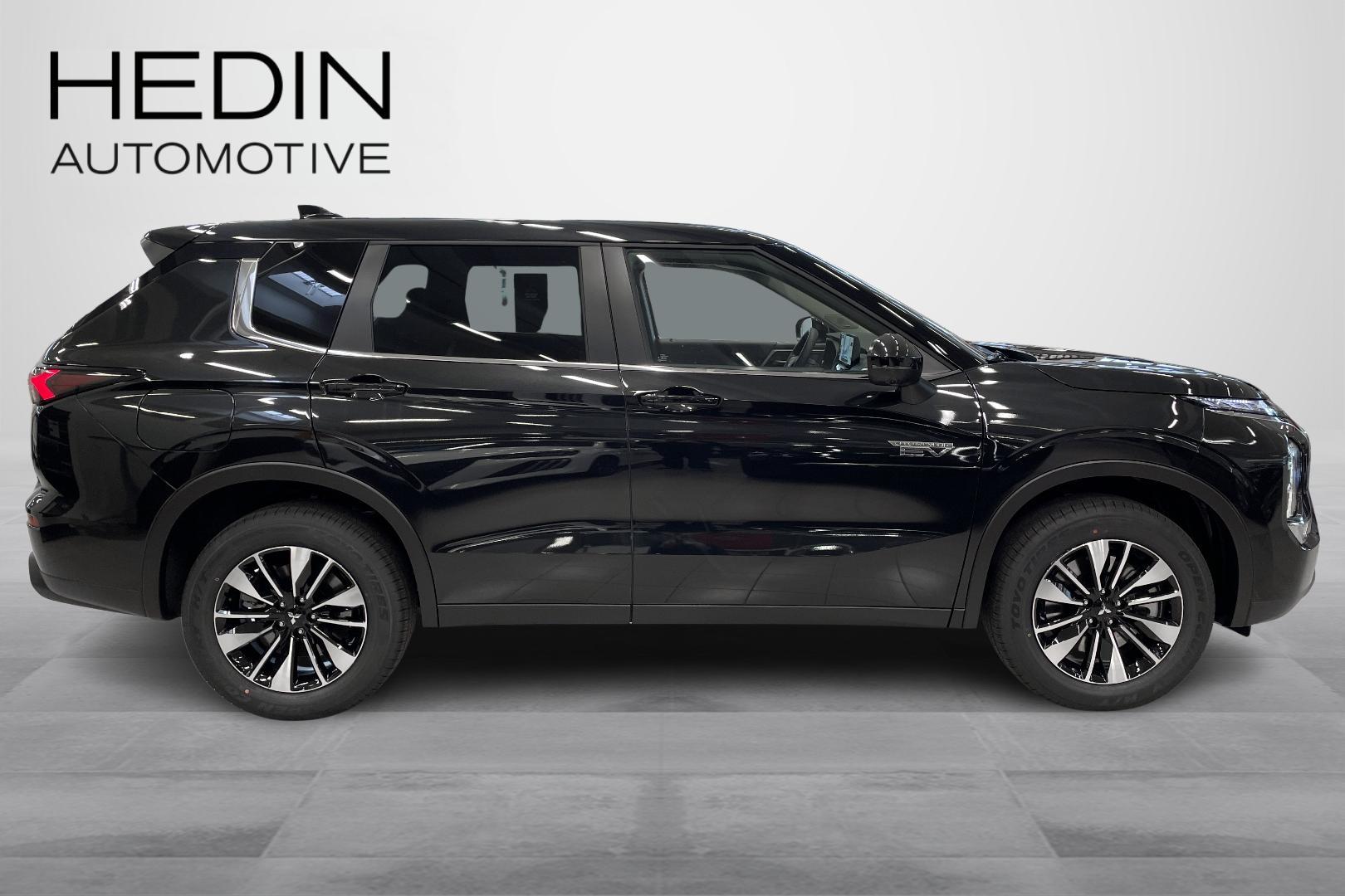 Mitsubishi Outlander 2025