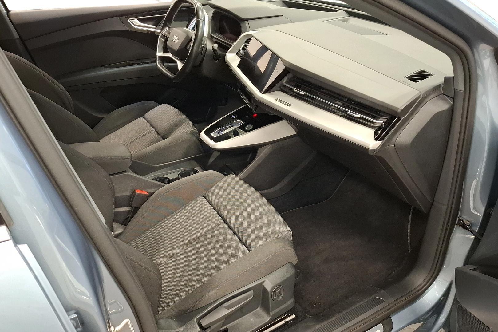 AUDI Q4 e-tron 2022