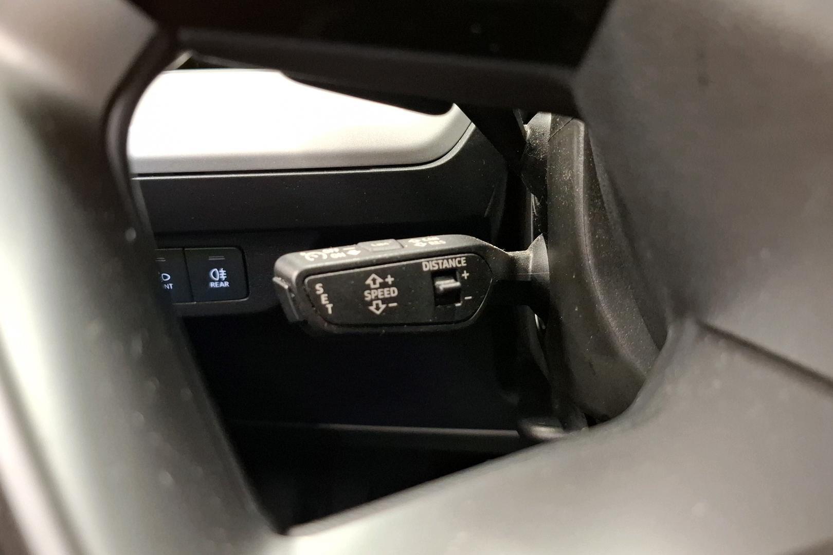 AUDI Q4 e-tron 2022