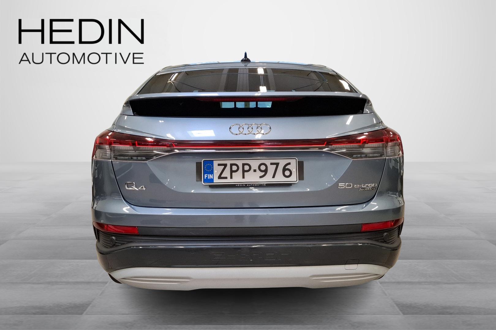 AUDI Q4 e-tron 2022