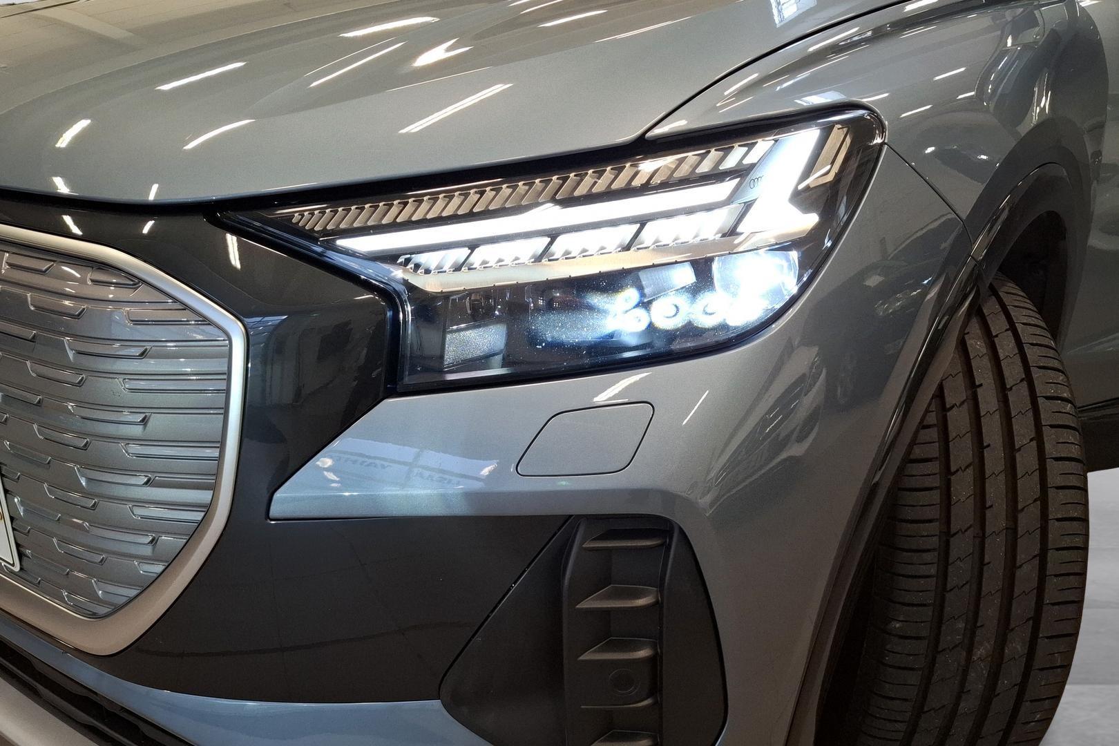 AUDI Q4 e-tron 2022