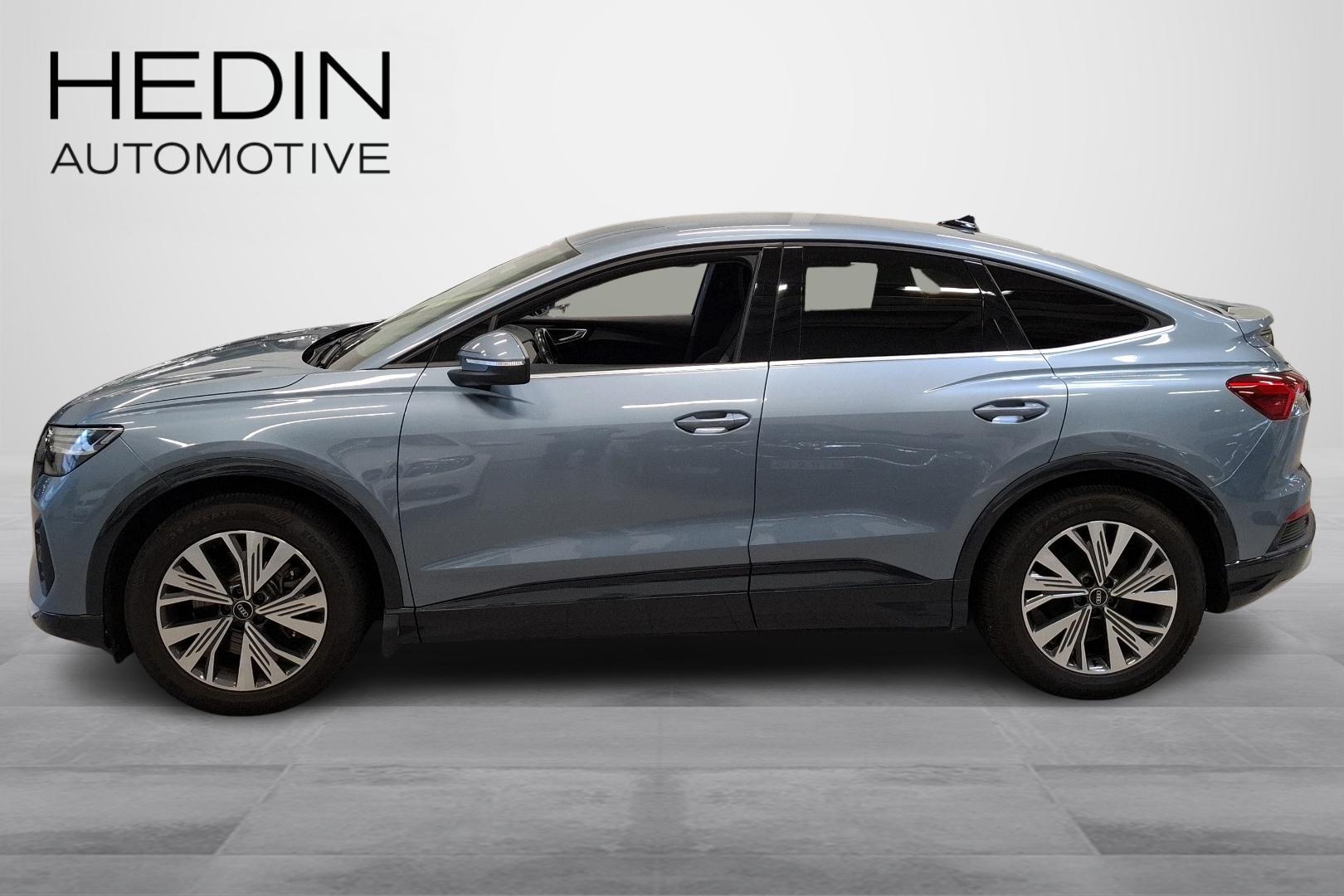 AUDI Q4 e-tron 2022