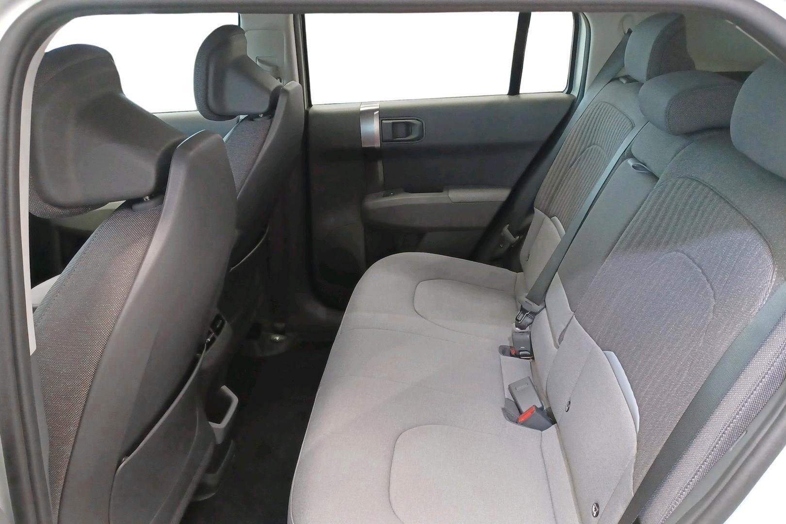 Kia EV3 9