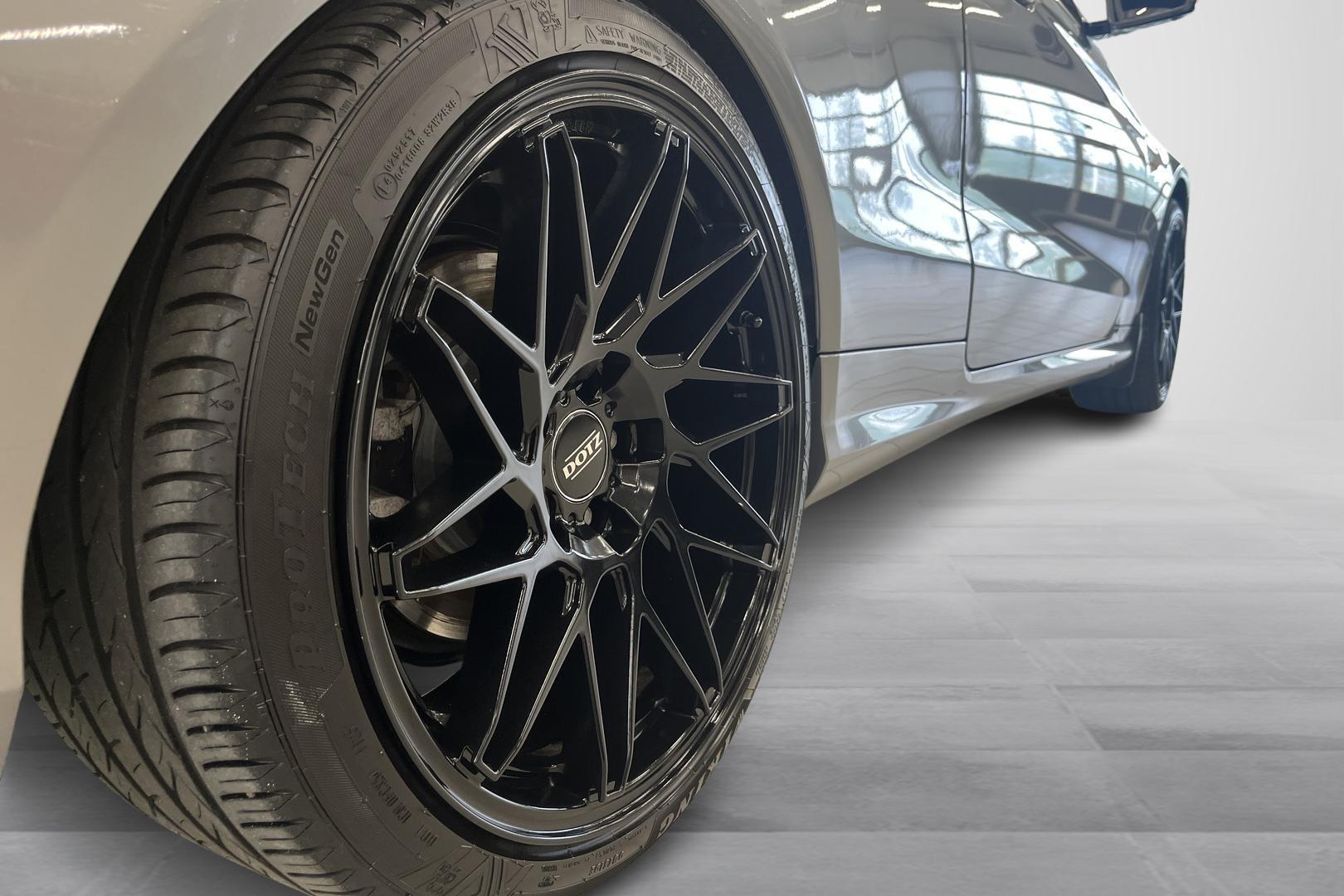 MERCEDES-BENZ E 2015