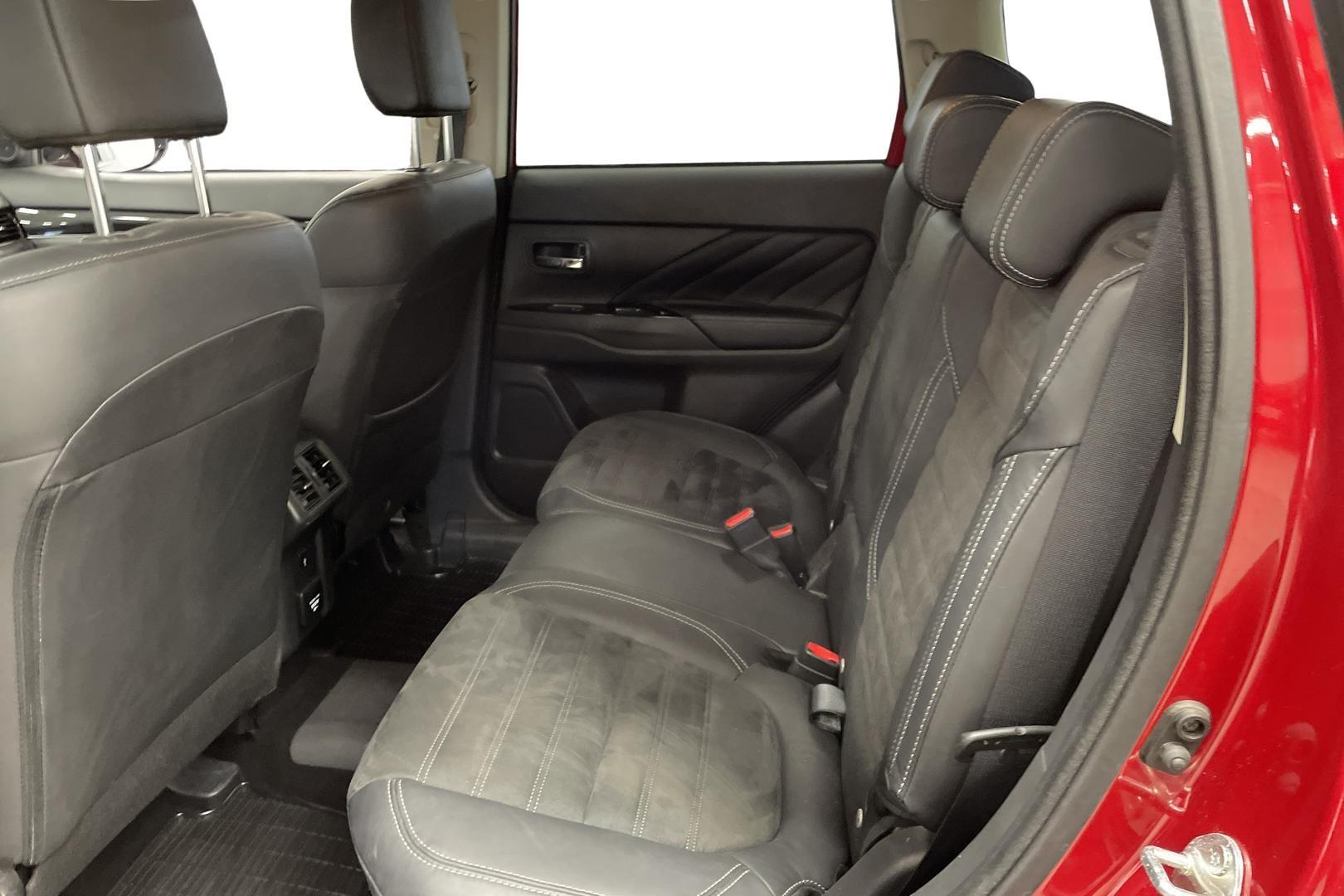 Mitsubishi Outlander PHEV 2019