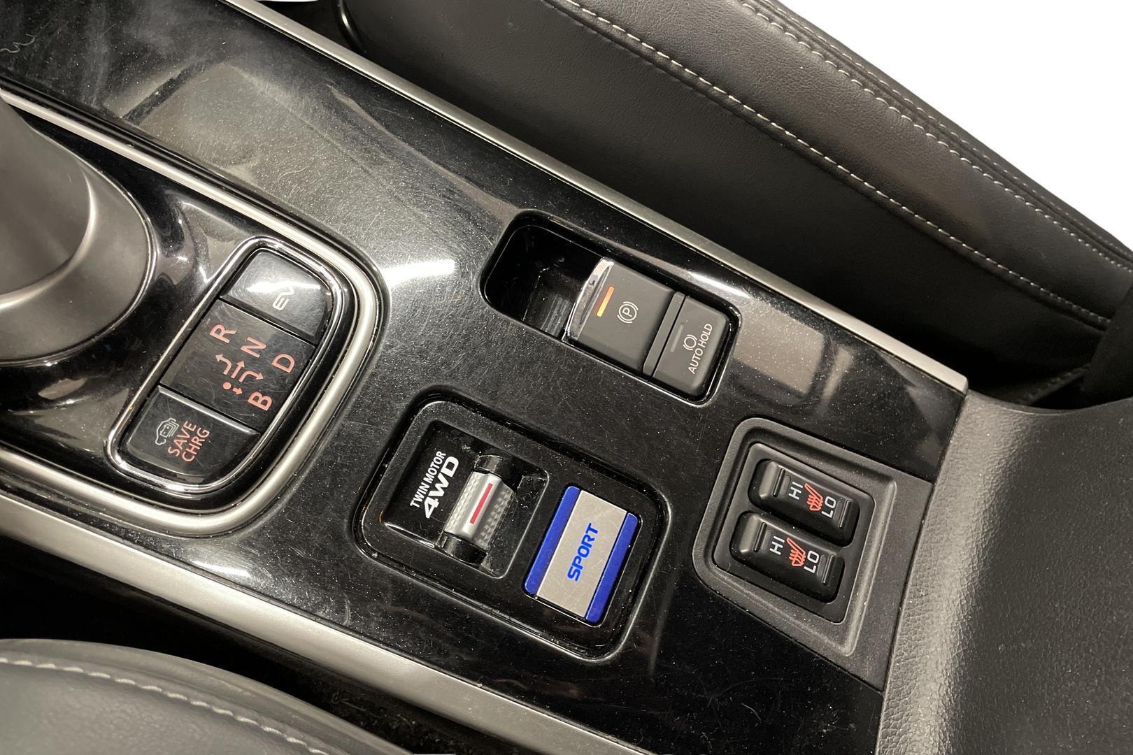 Mitsubishi Outlander PHEV 2019