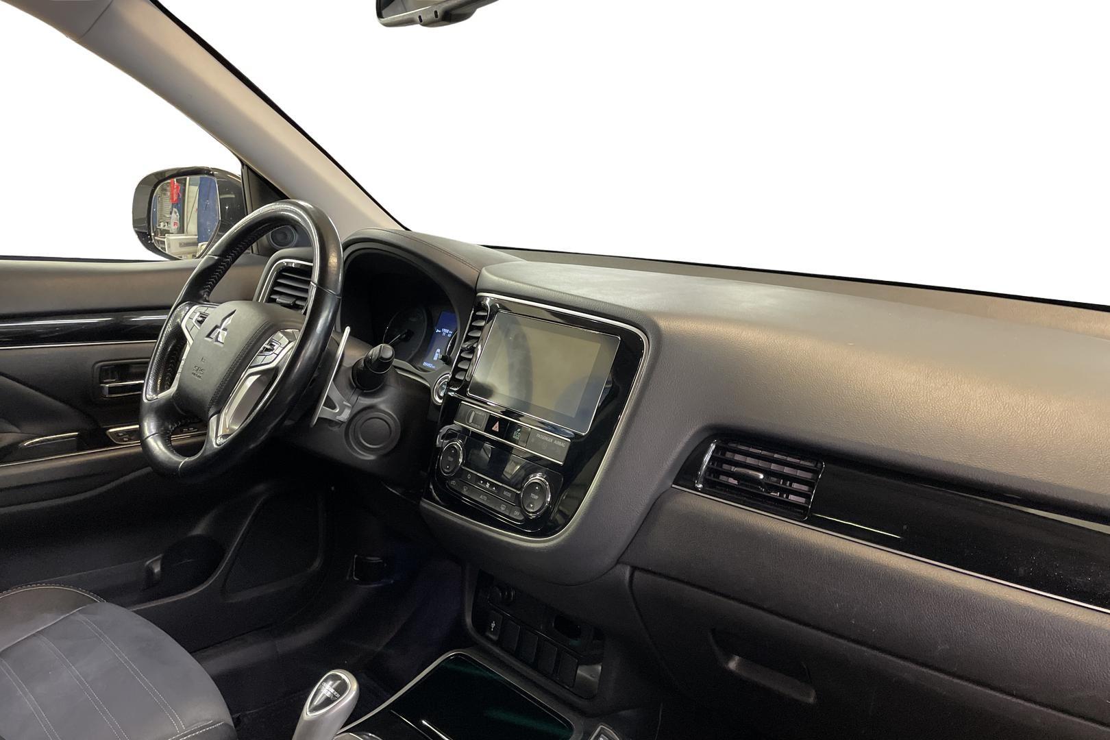 Mitsubishi Outlander PHEV 2018