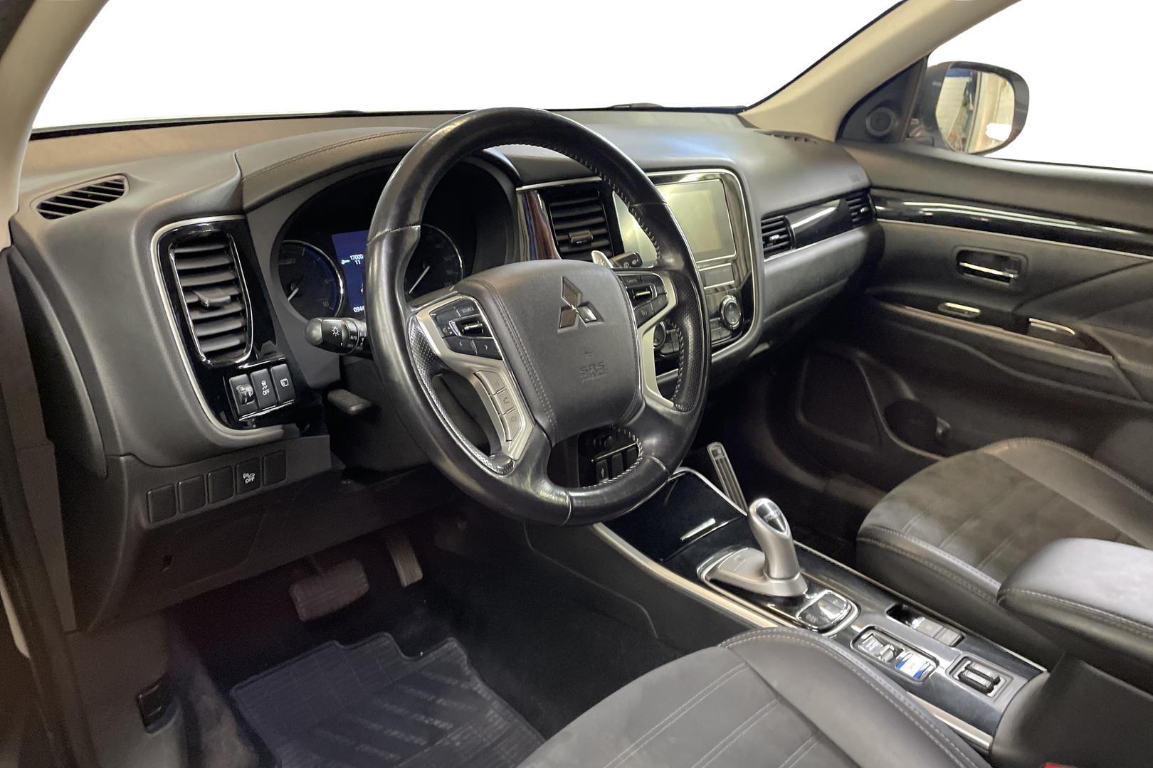 Mitsubishi Outlander PHEV 2018