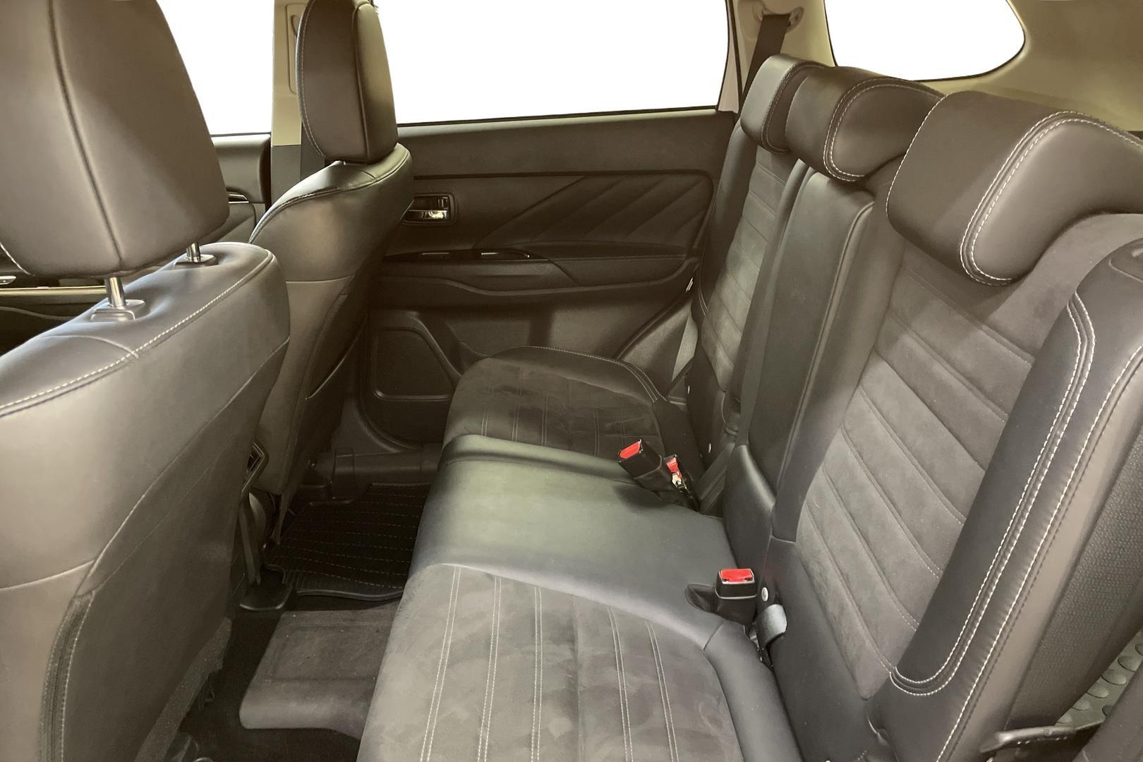 Mitsubishi Outlander PHEV 2018