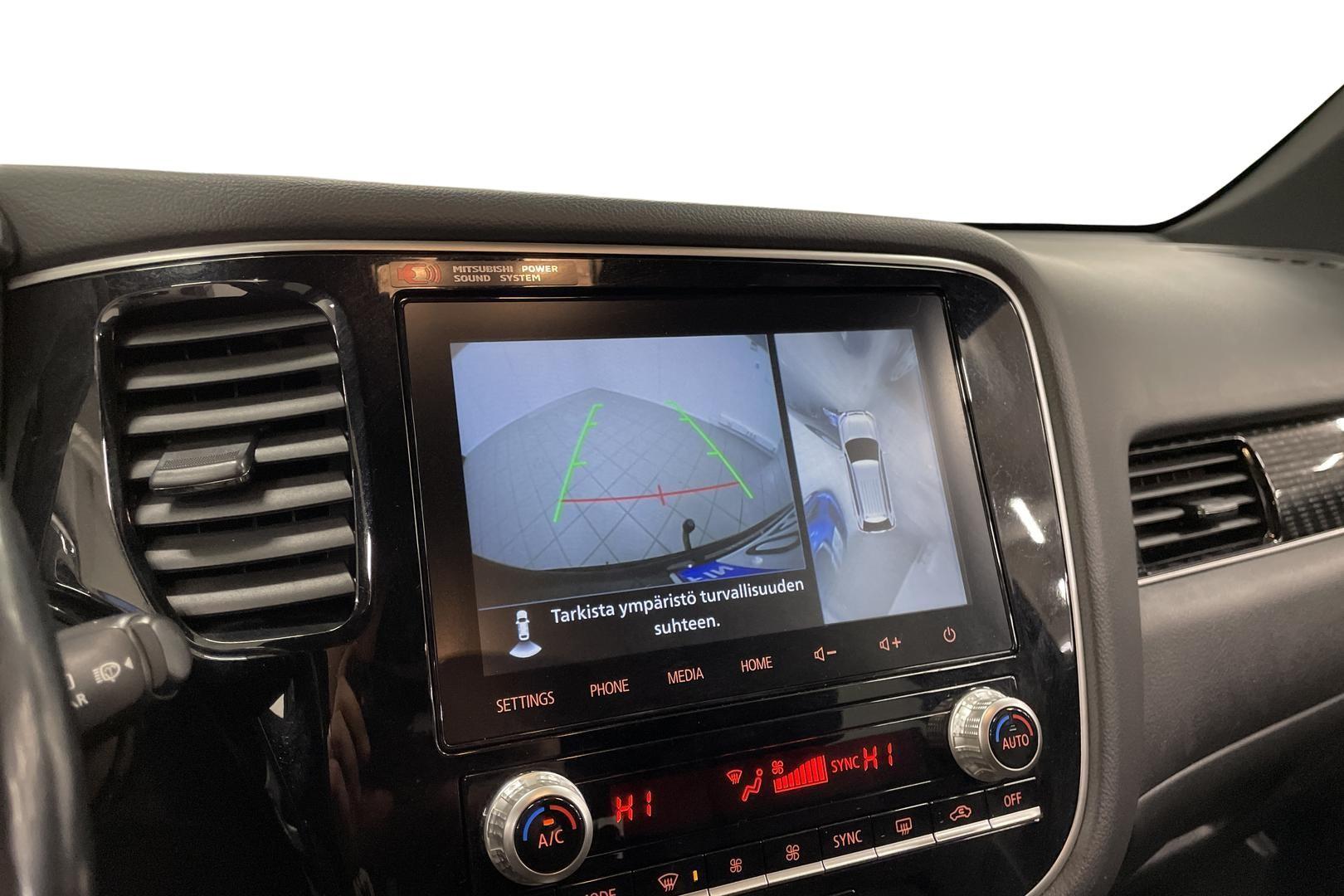 Mitsubishi Outlander PHEV 2021