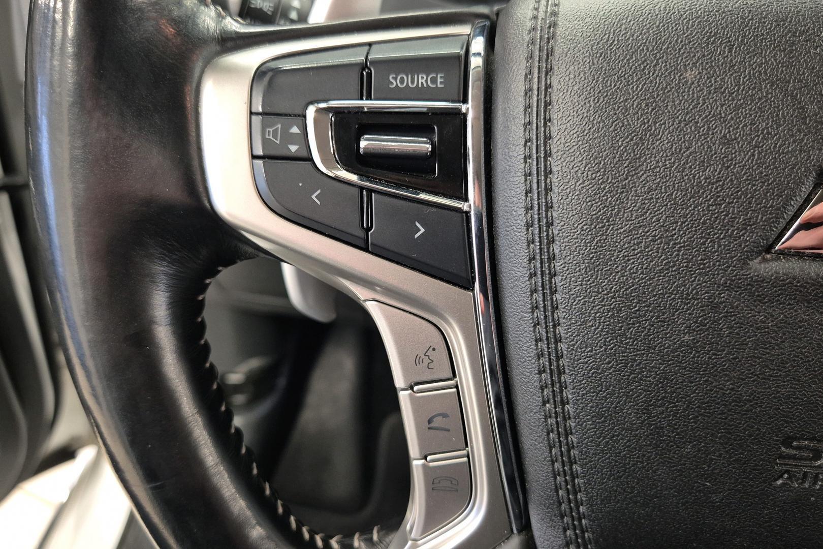 MITSUBISHI Outlander PHEV 2019