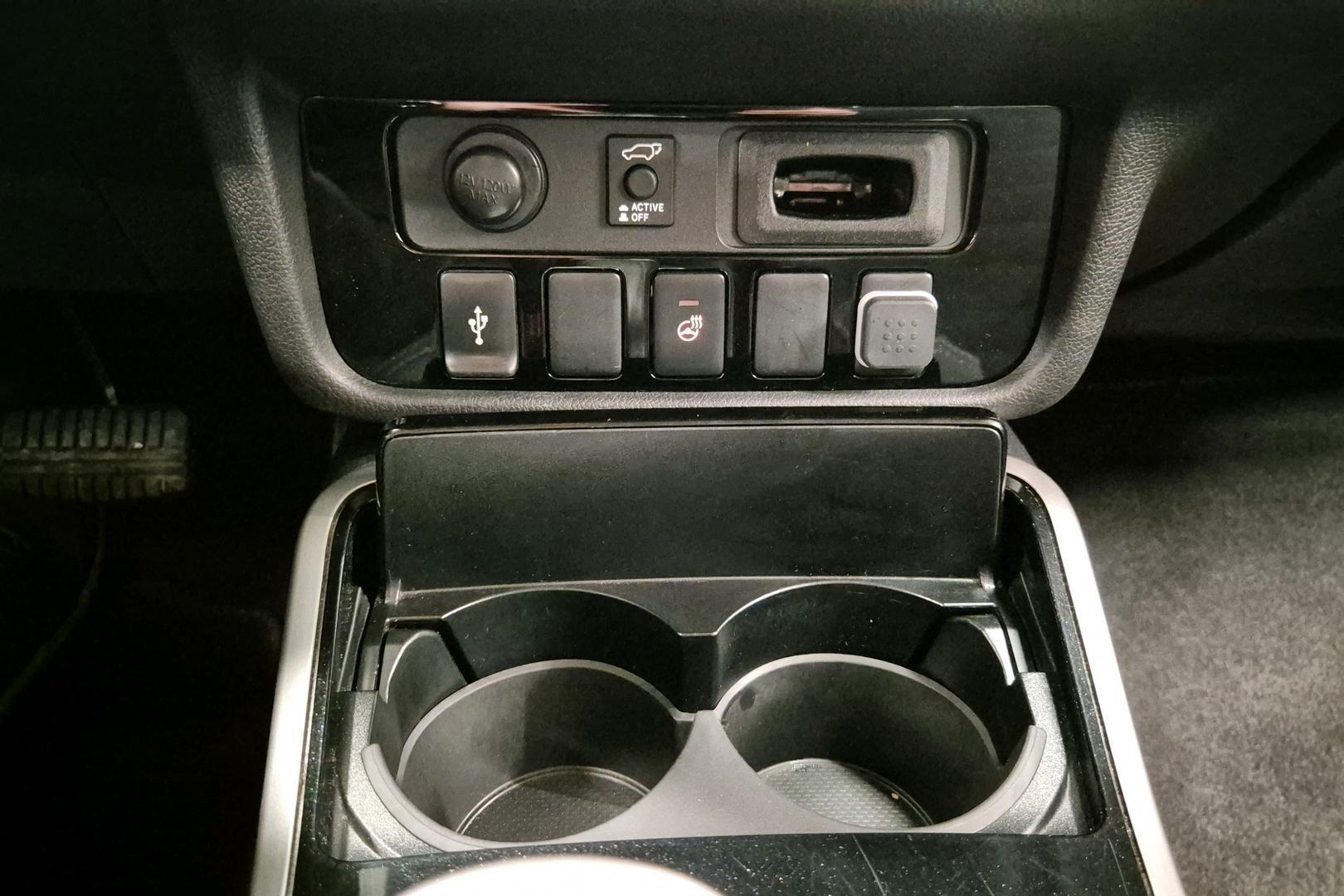 MITSUBISHI Outlander PHEV 2019