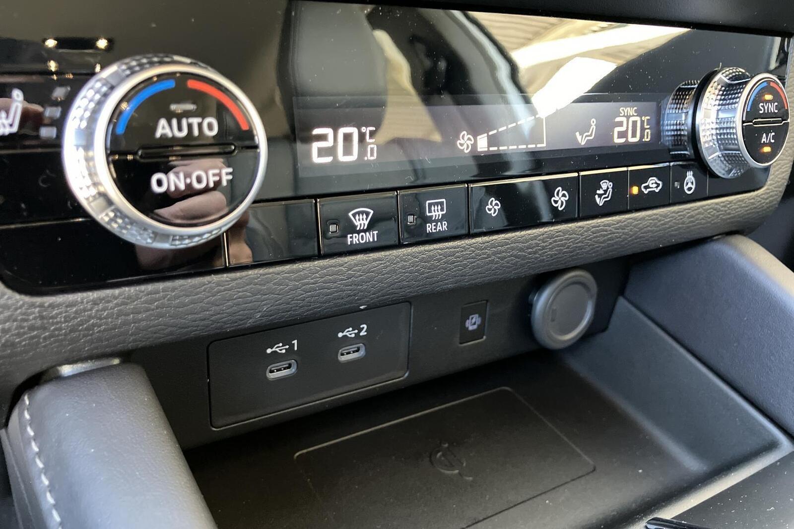 Mitsubishi Outlander 2025