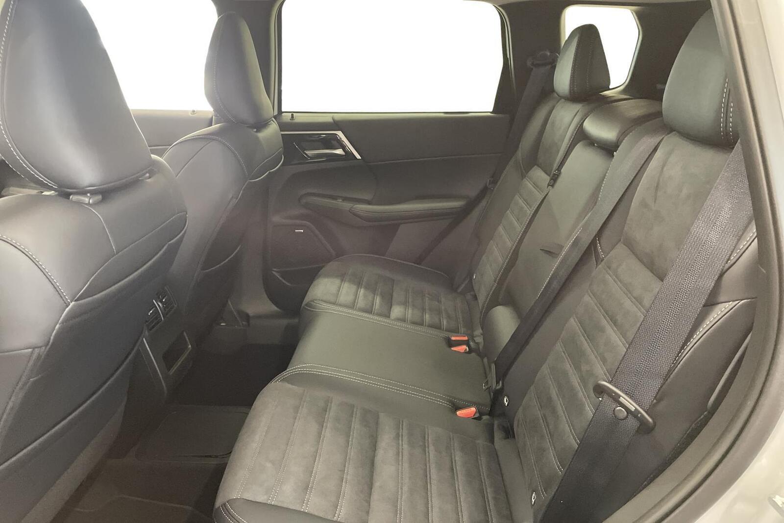 Mitsubishi Outlander 2026