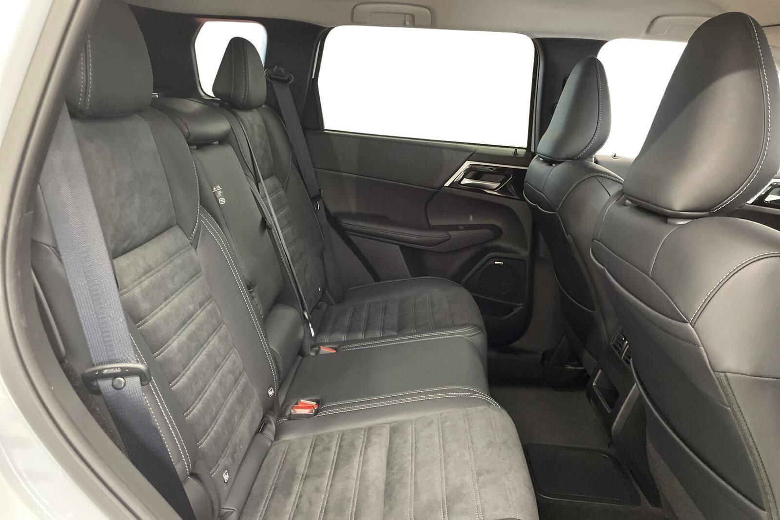 Mitsubishi Outlander 2026