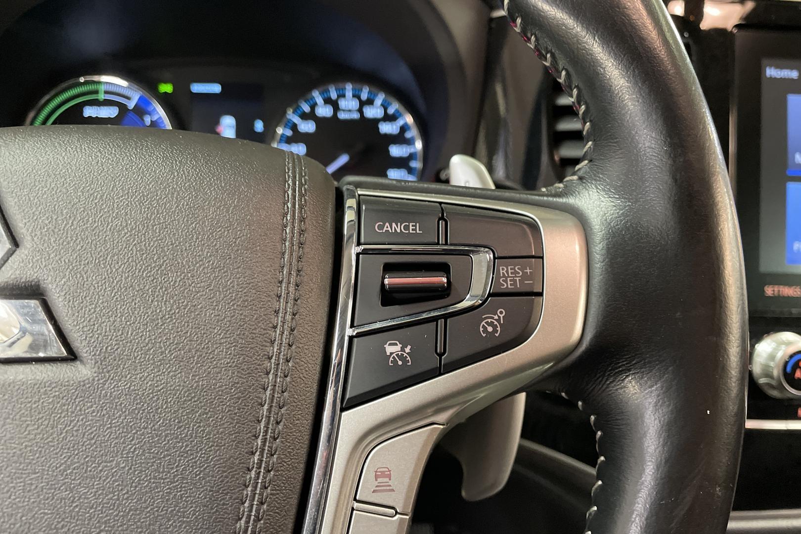 Mitsubishi Outlander PHEV 2021