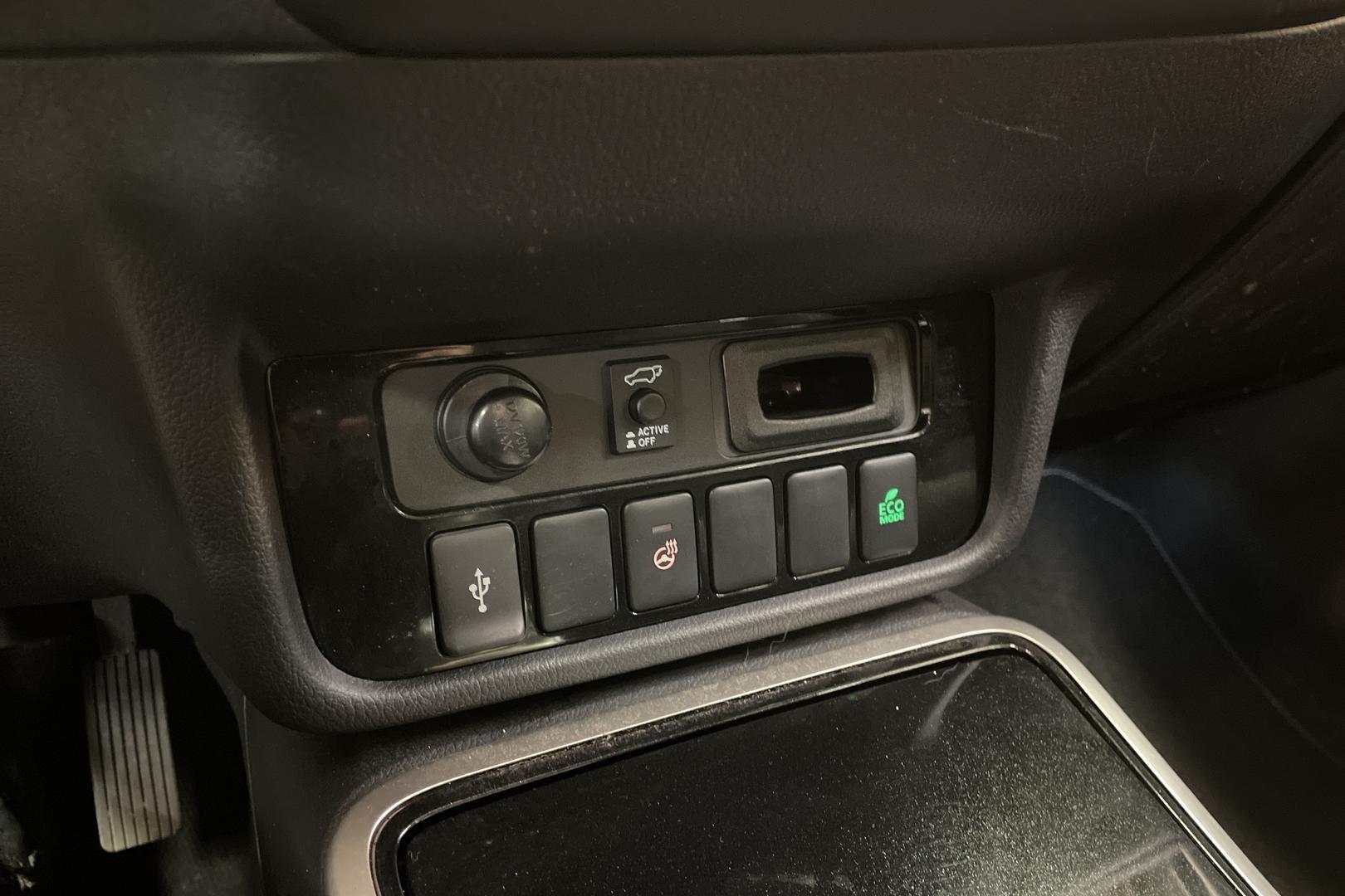 Mitsubishi Outlander PHEV 2021