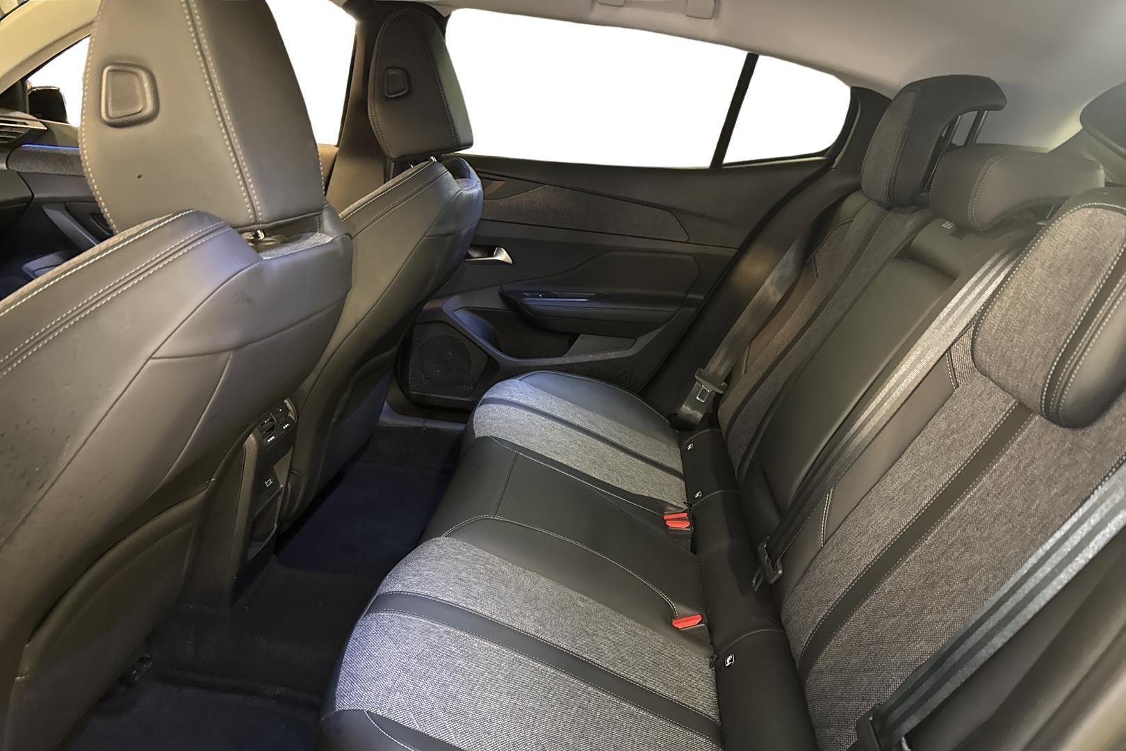 PEUGEOT 408 2023