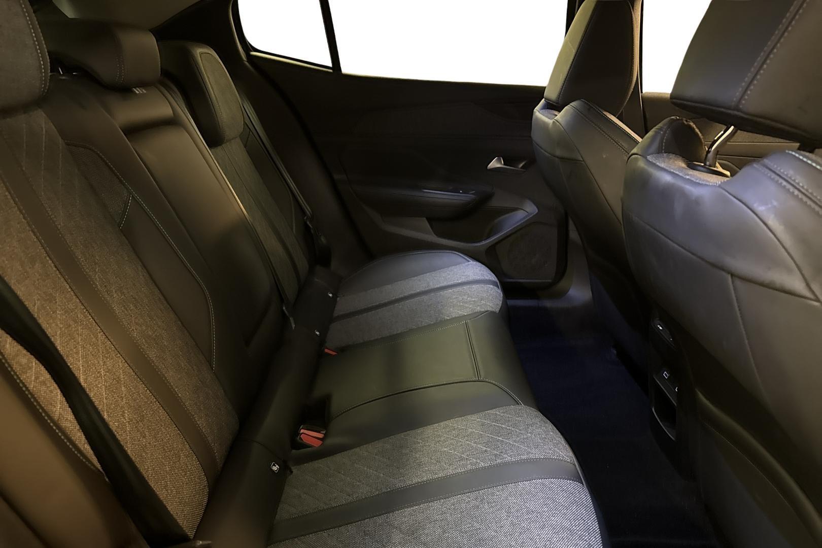 PEUGEOT 408 2023