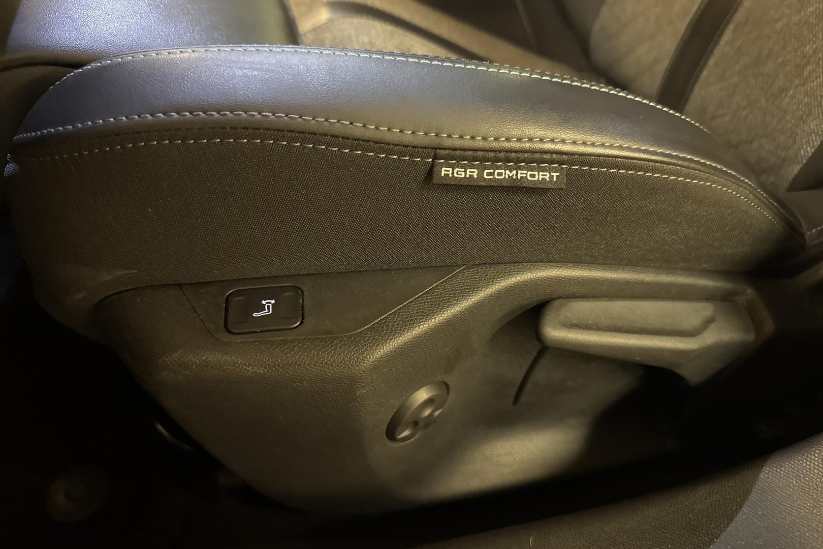 PEUGEOT 408 2023