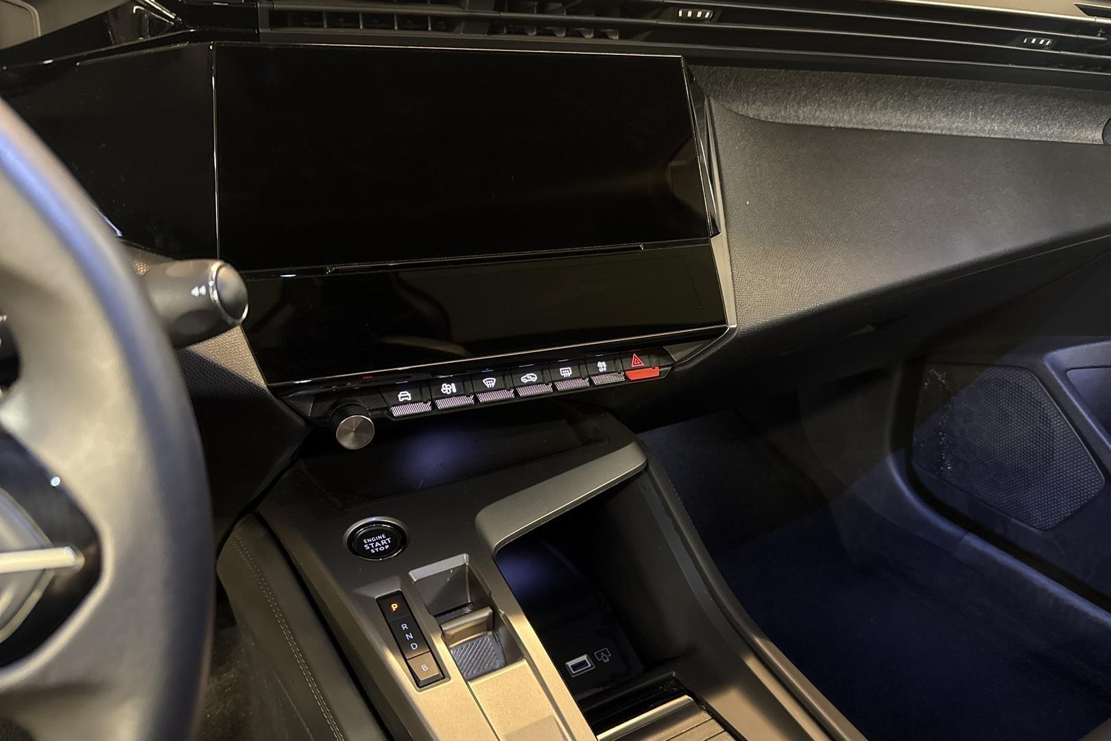 PEUGEOT 408 2023