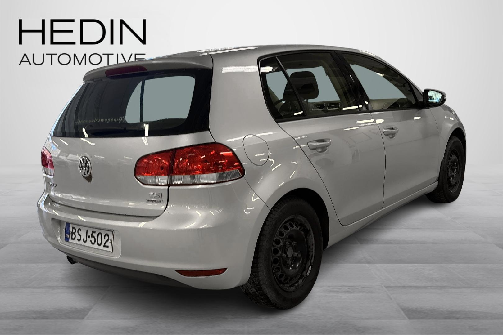 VOLKSWAGEN GOLF 2012