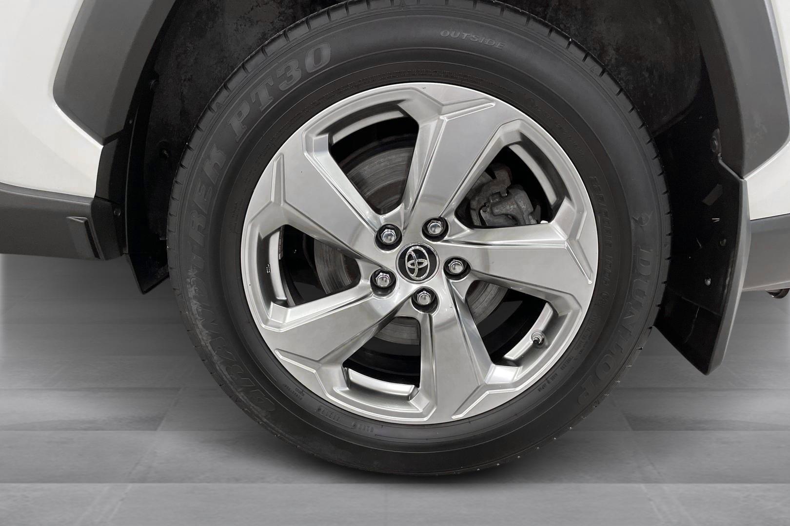 Toyota RAV4 18
