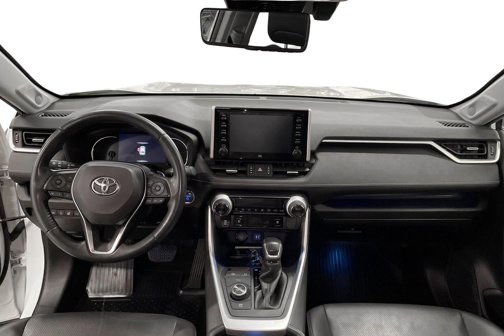 Toyota RAV4 8