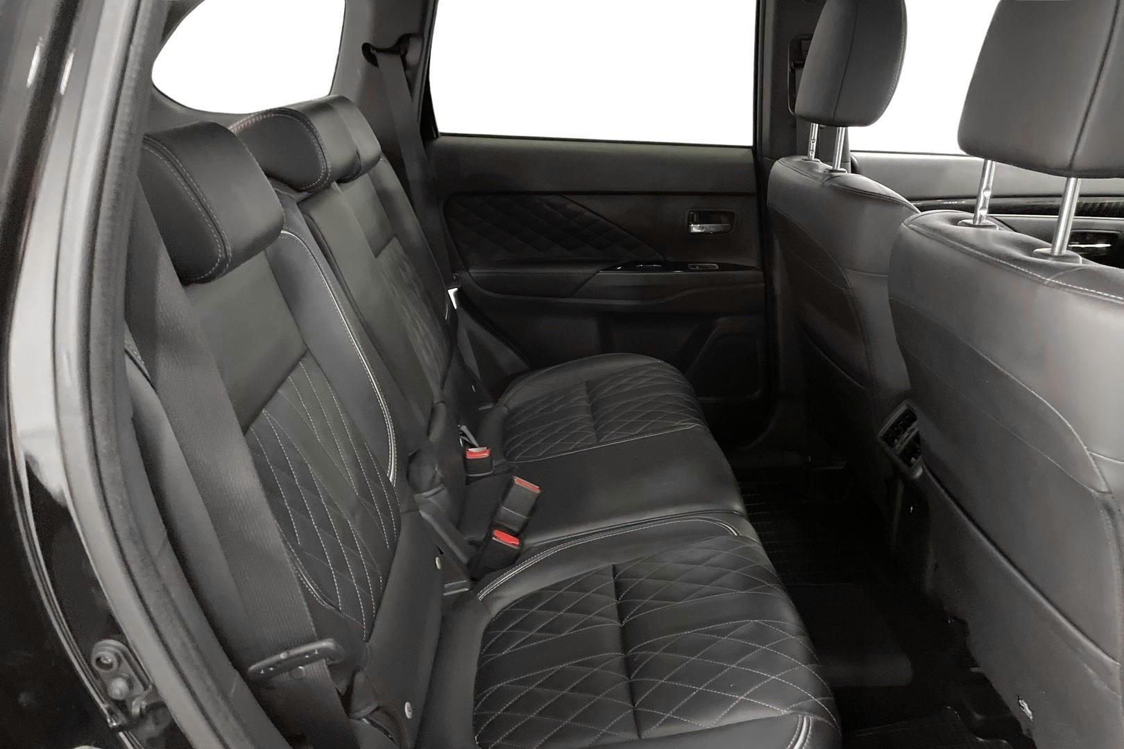 Mitsubishi Outlander PHEV 2019