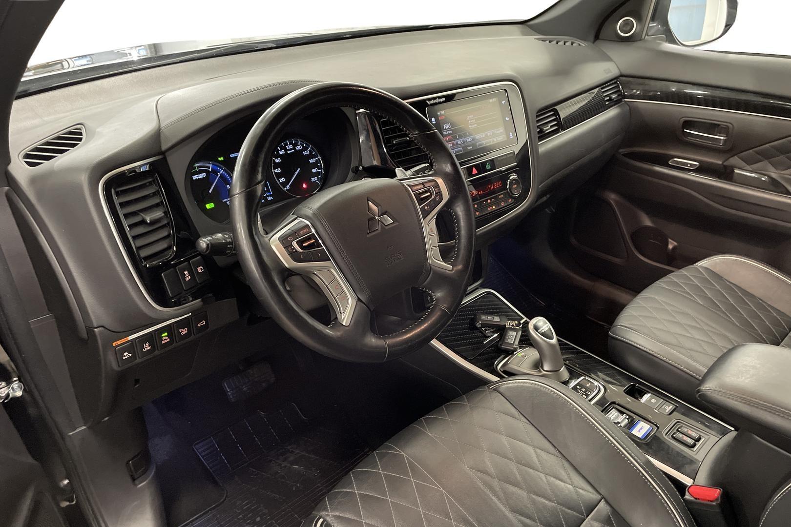 Mitsubishi Outlander PHEV 2019