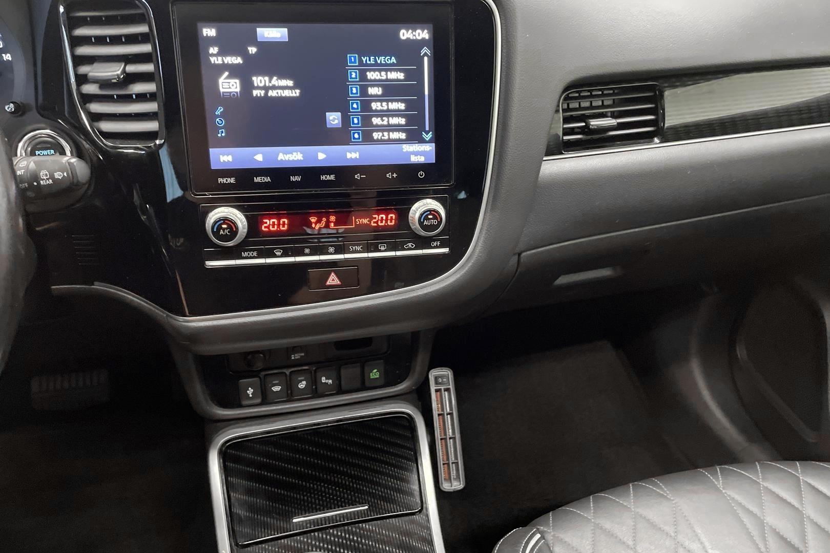 Mitsubishi Outlander PHEV 2020