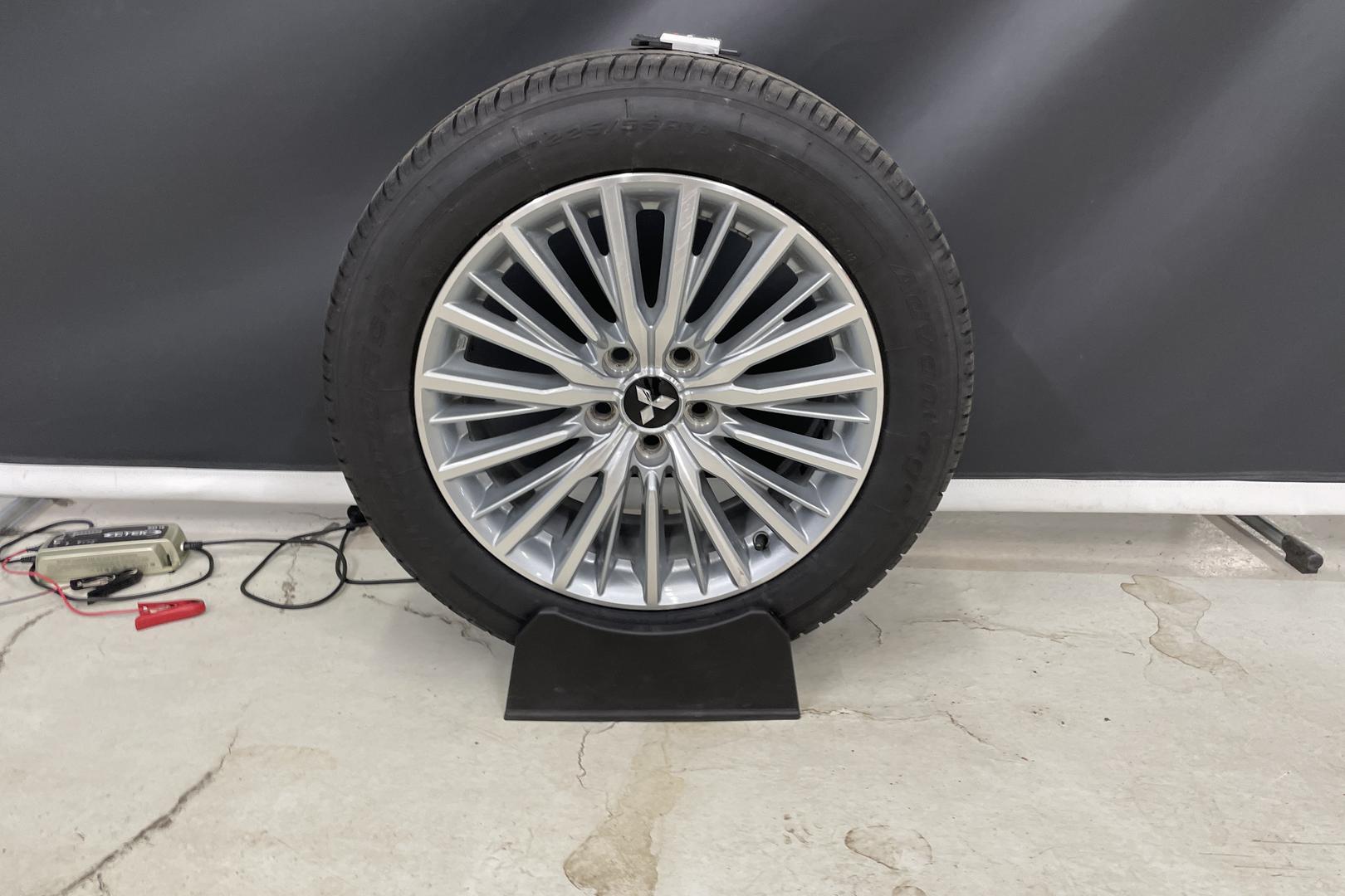 Mitsubishi Outlander PHEV 2020